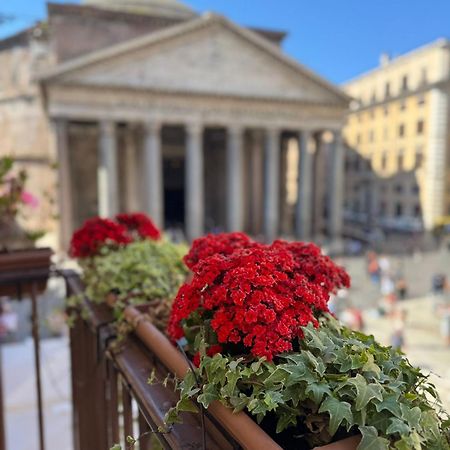 Pantheon Balcony Morgana Suite Roma Esterno foto